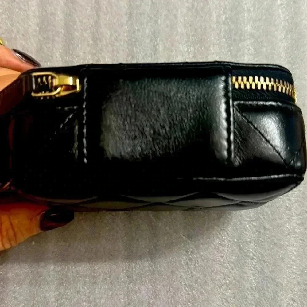 Chanel Black Quilted Mini Lacquered Chain Clutch in lambskin leather - Picture 14 of 16